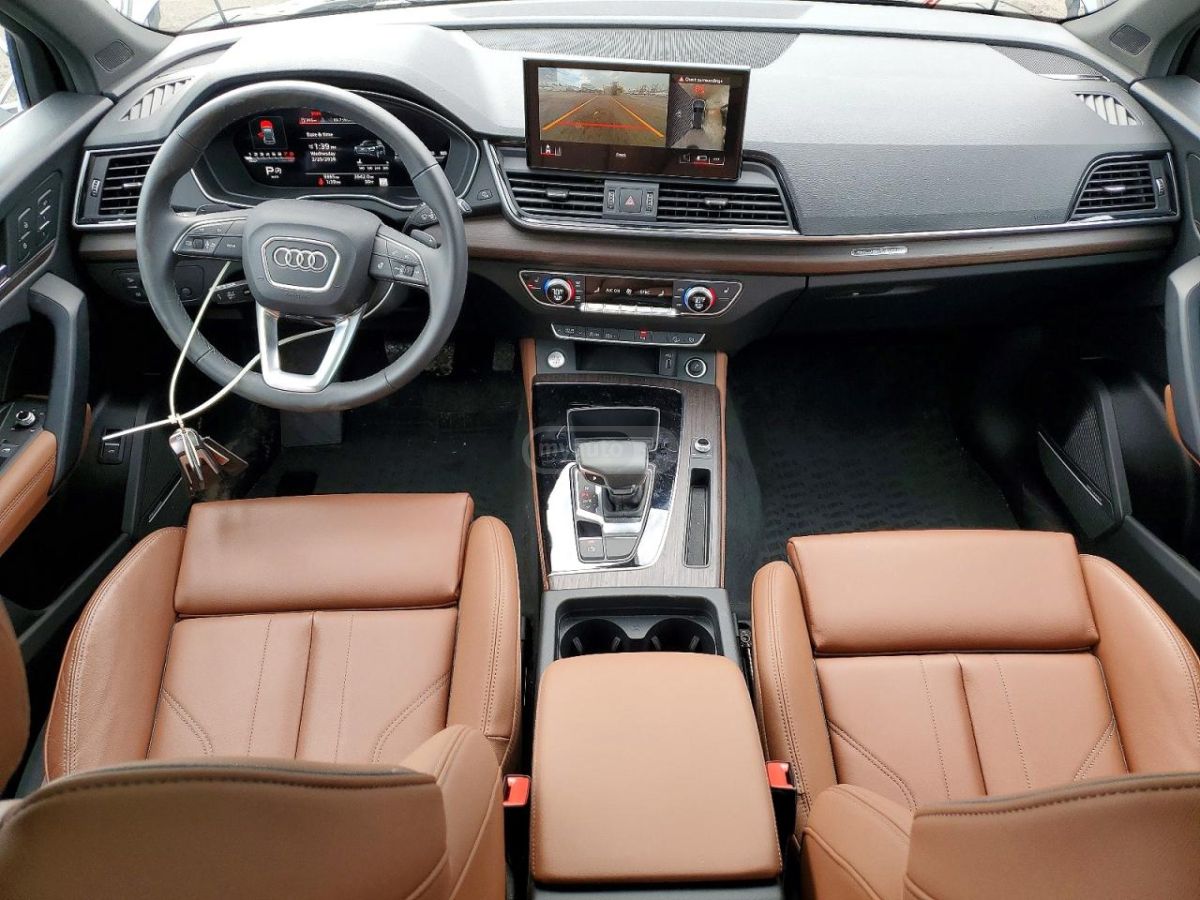 Audi Q5 - фото 8