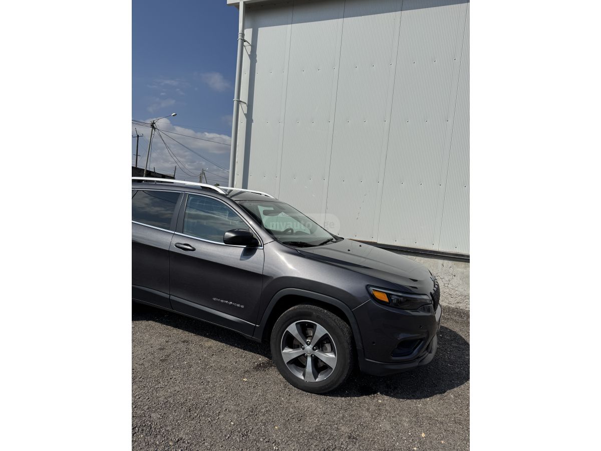Jeep Cherokee - фото 10