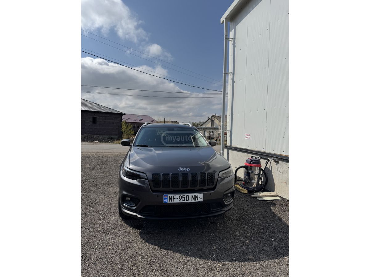 Jeep Cherokee - фото 8