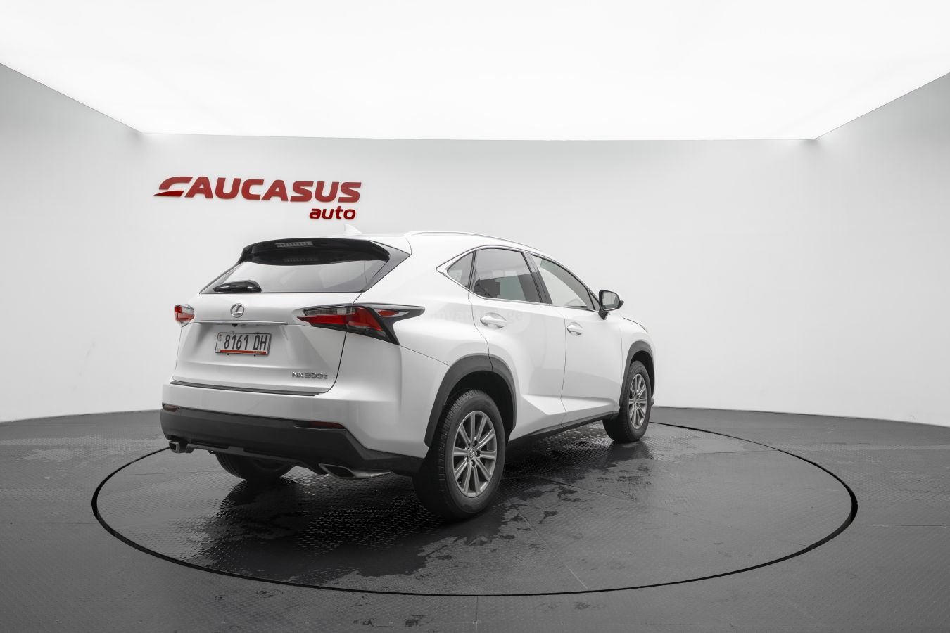 Lexus NX 200 - фото 4
