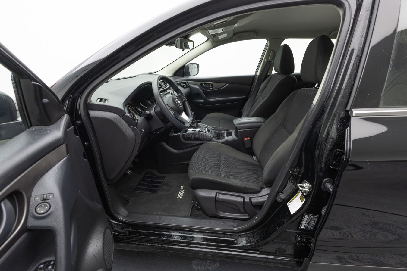 Nissan Rogue - фото 10