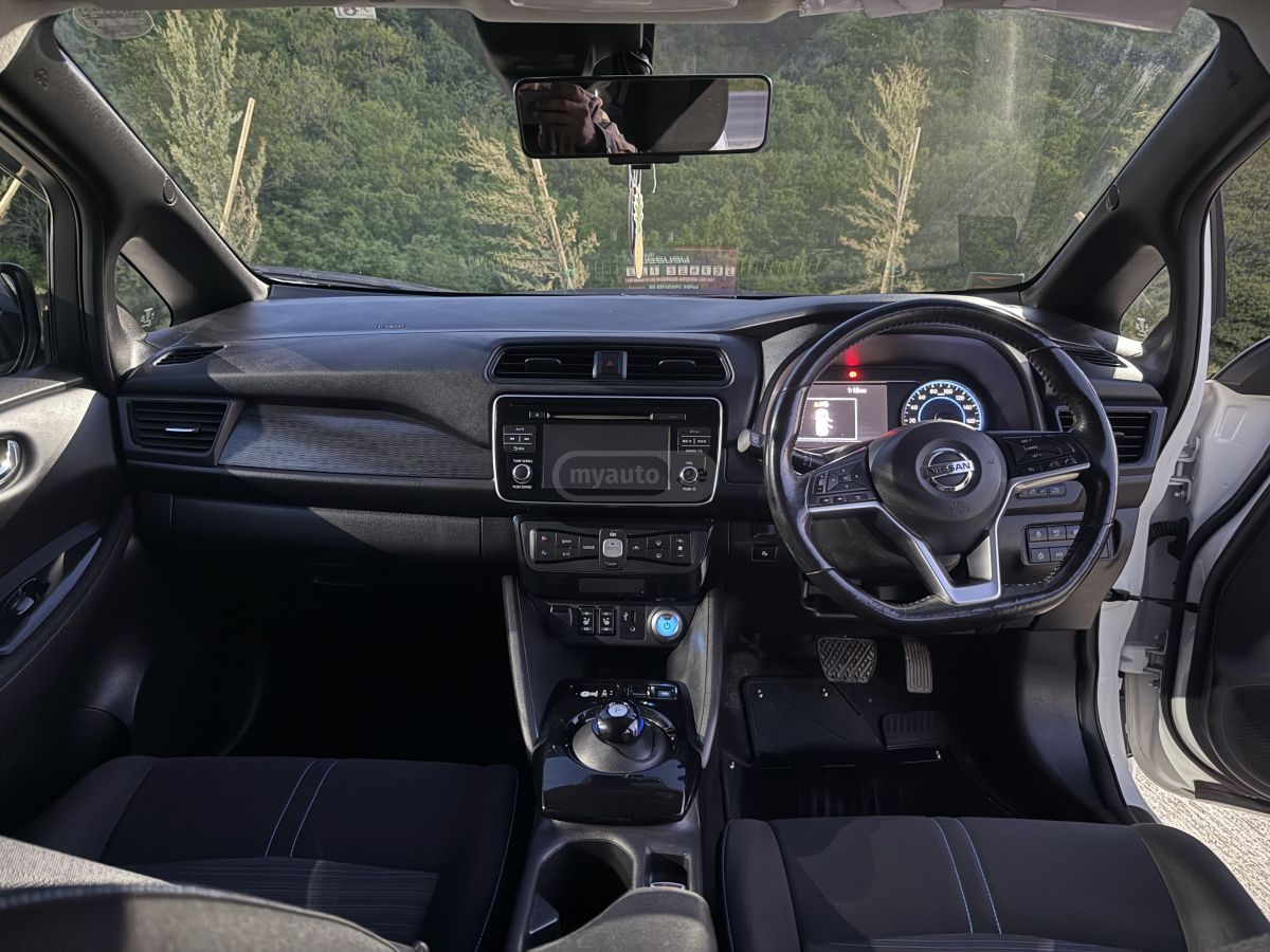 Nissan Leaf - фото 6