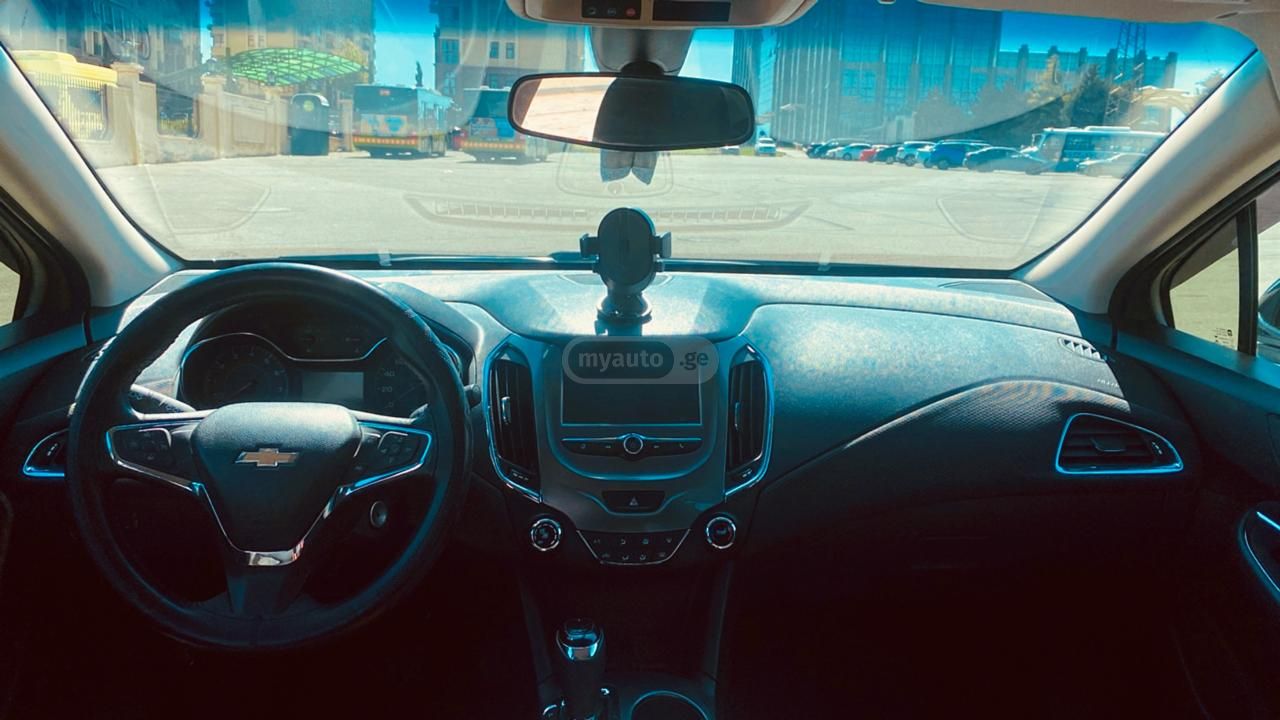 Chevrolet Cruze - фото 6