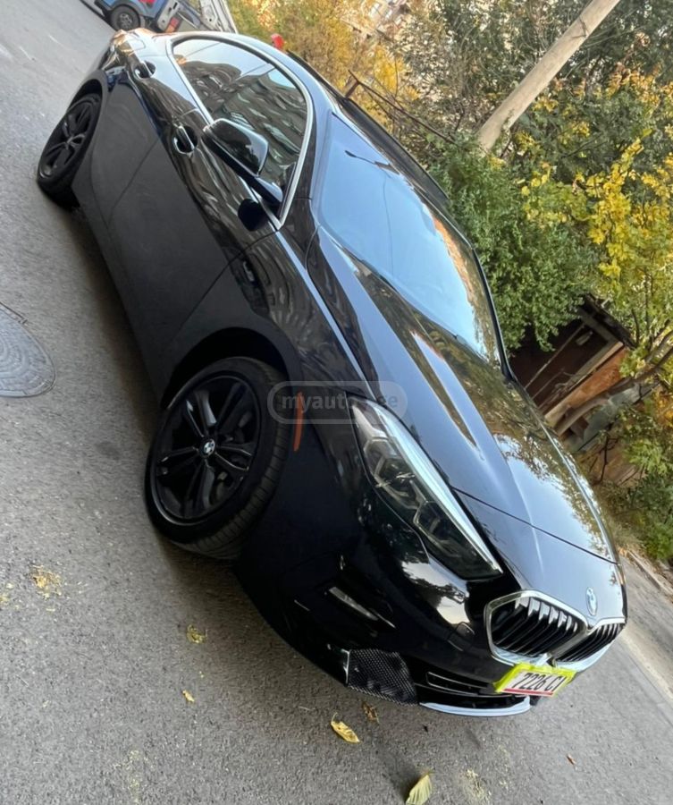 BMW i sDrive 4dr Front-Wheel Drive — миниатюра 2