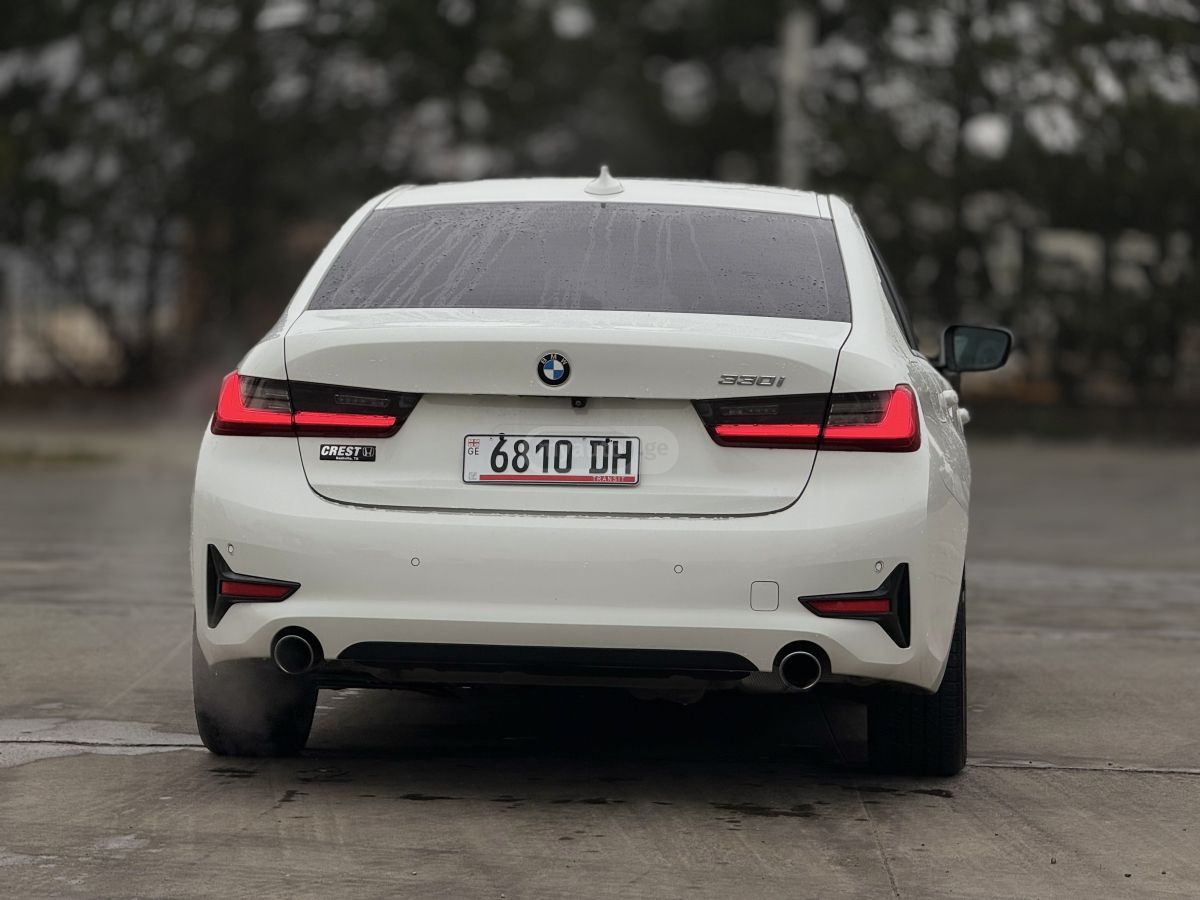 BMW Base 4dr Rear-Wheel Drive Seda — миниатюра 5