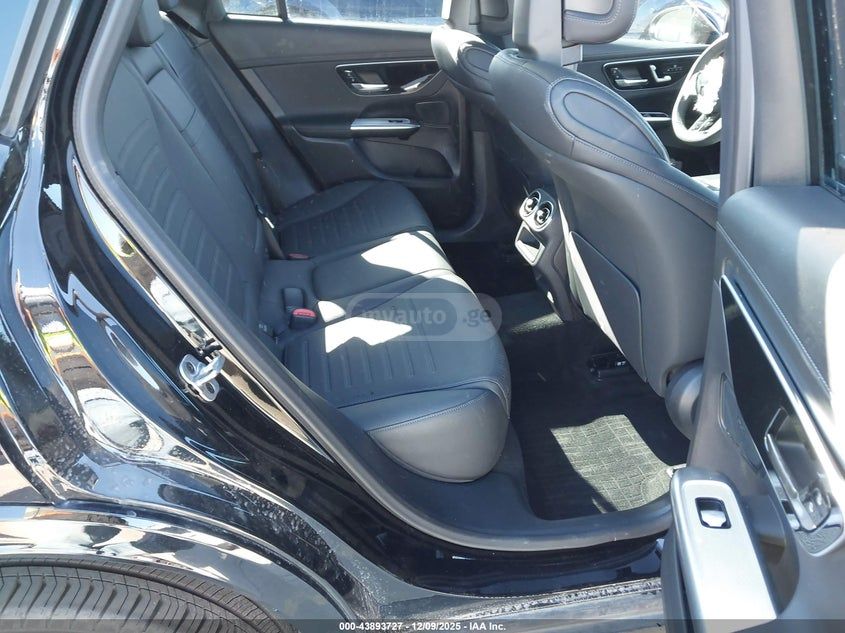 Mercedes-Benz GLC 300 2026 — миниатюра 11