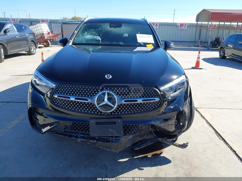 Mercedes-Benz GLC 300 2026 — миниатюра 8