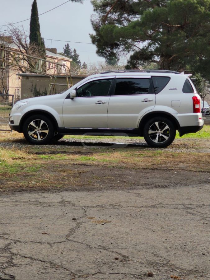 Ssangyong Rexton - фото 14
