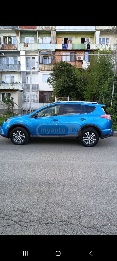 Toyota RAV 4 - фото 3