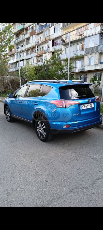 Toyota RAV 4 - фото 4