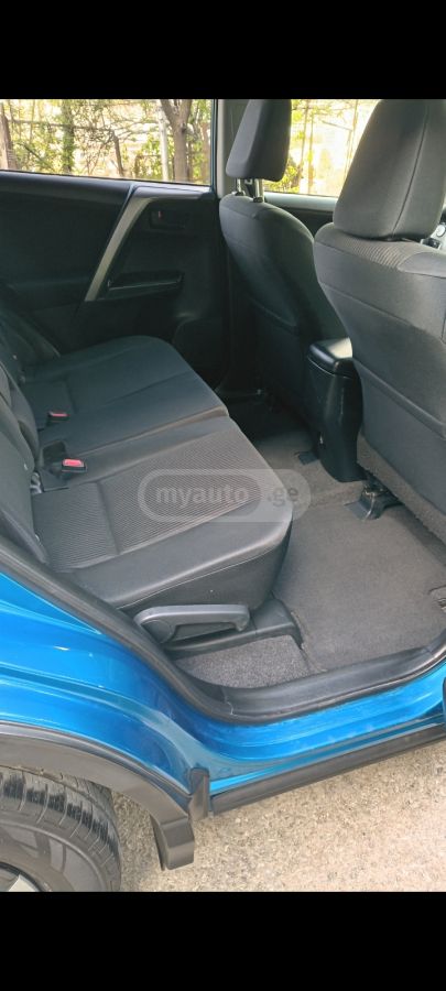 Toyota RAV 4 - фото 9
