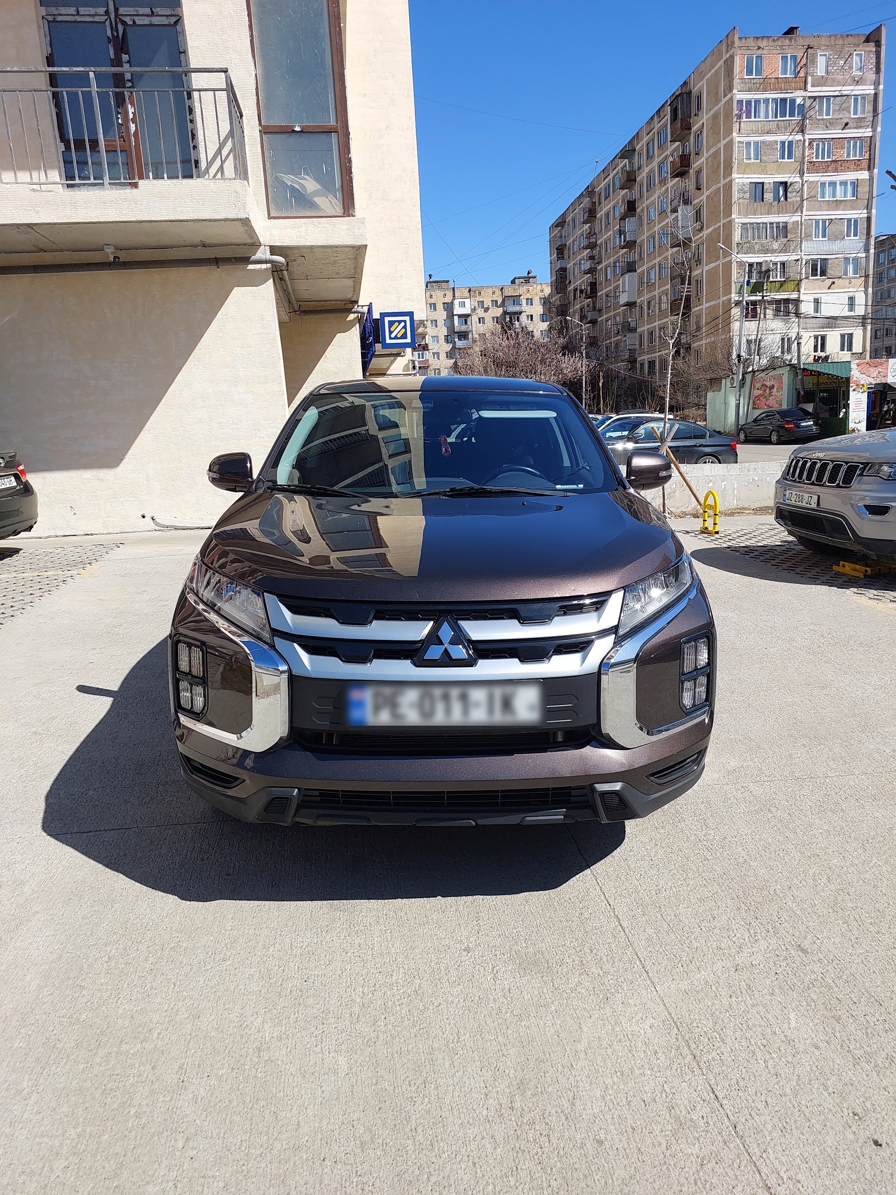 Mitsubishi Outlander Sport - фото 1