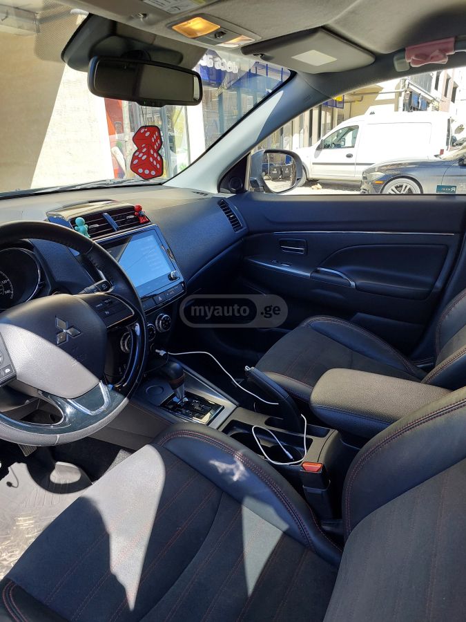 Mitsubishi Outlander Sport - фото 8