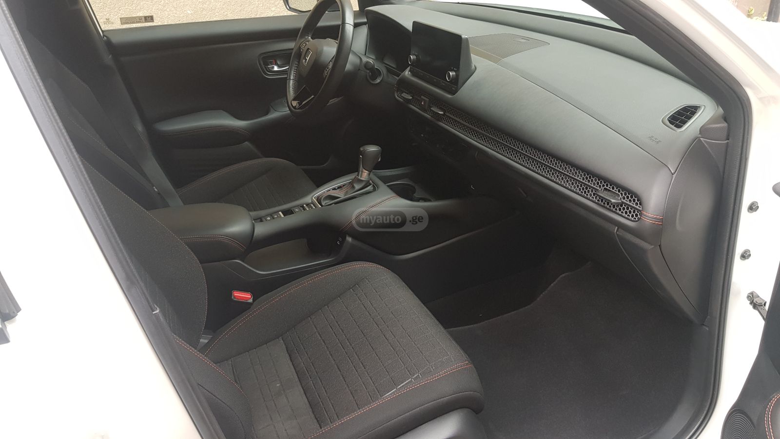 Honda Sport 4dr All-Wheel Drive CVT — миниатюра 9