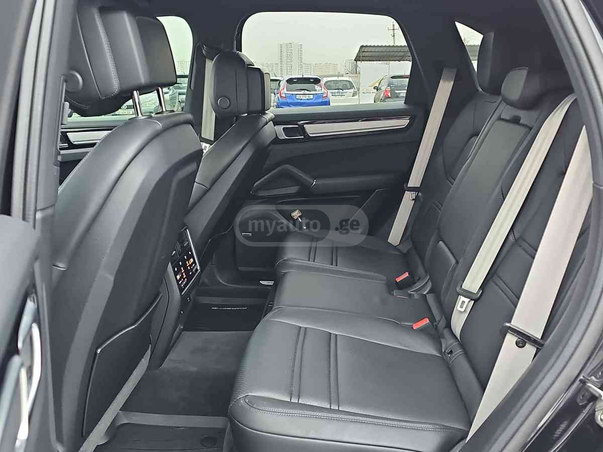 Porsche Porsche Cayenne — миниатюра 7