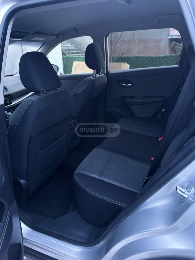 Nissan Rogue - фото 6