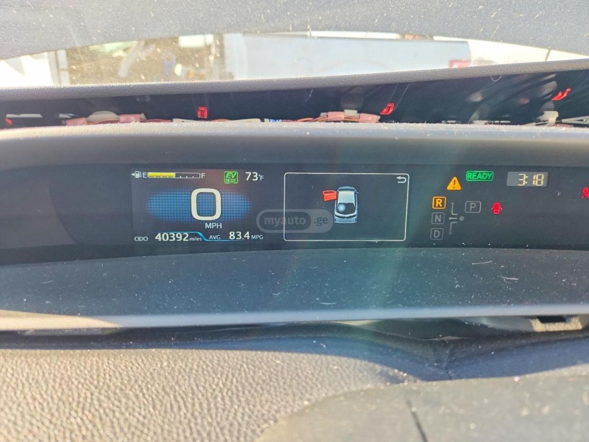 Toyota Prius Prime Limited 5dr Hatchback CVT 2022 — миниатюра 9