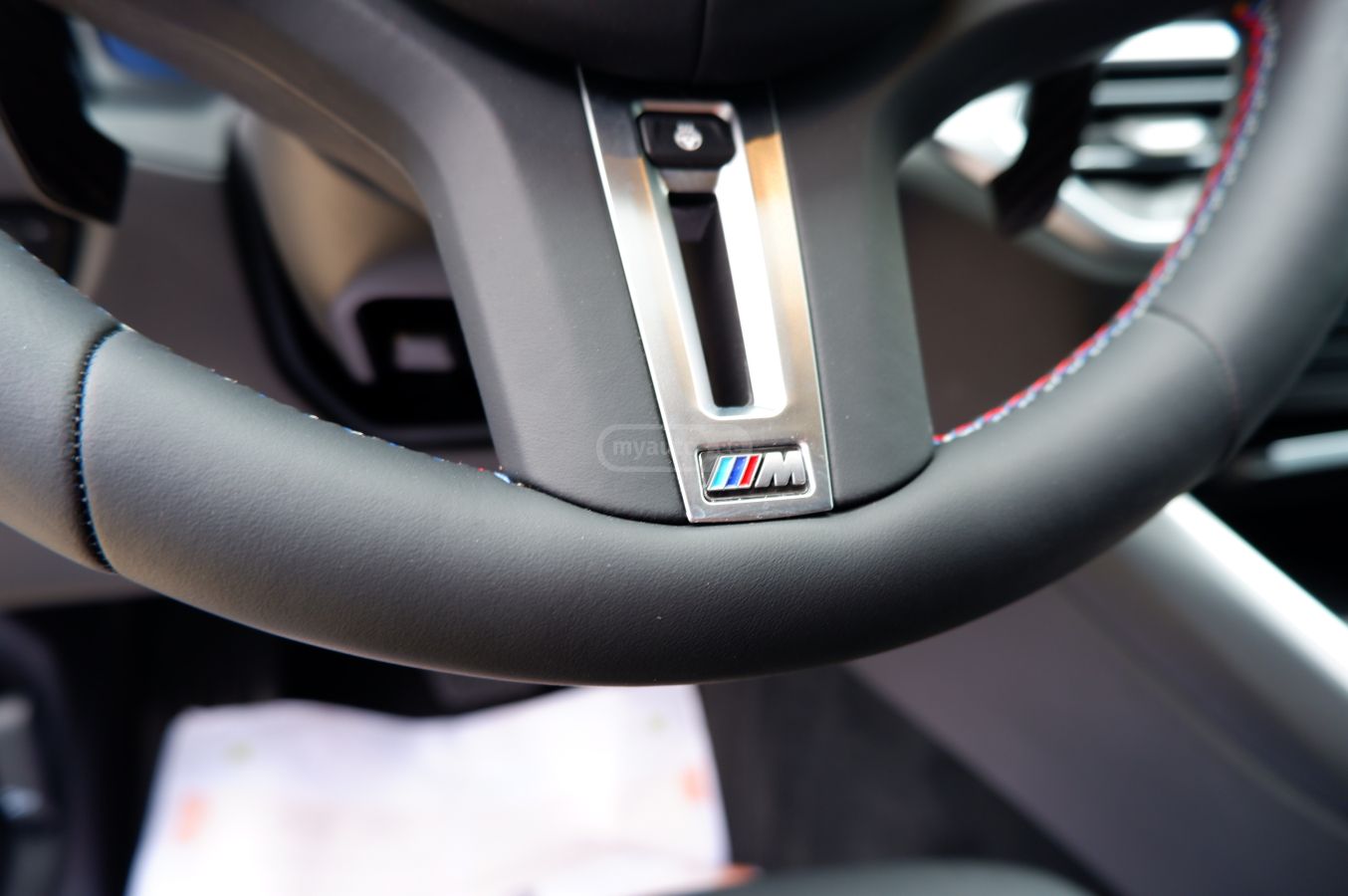 BMW 330 - фото 13