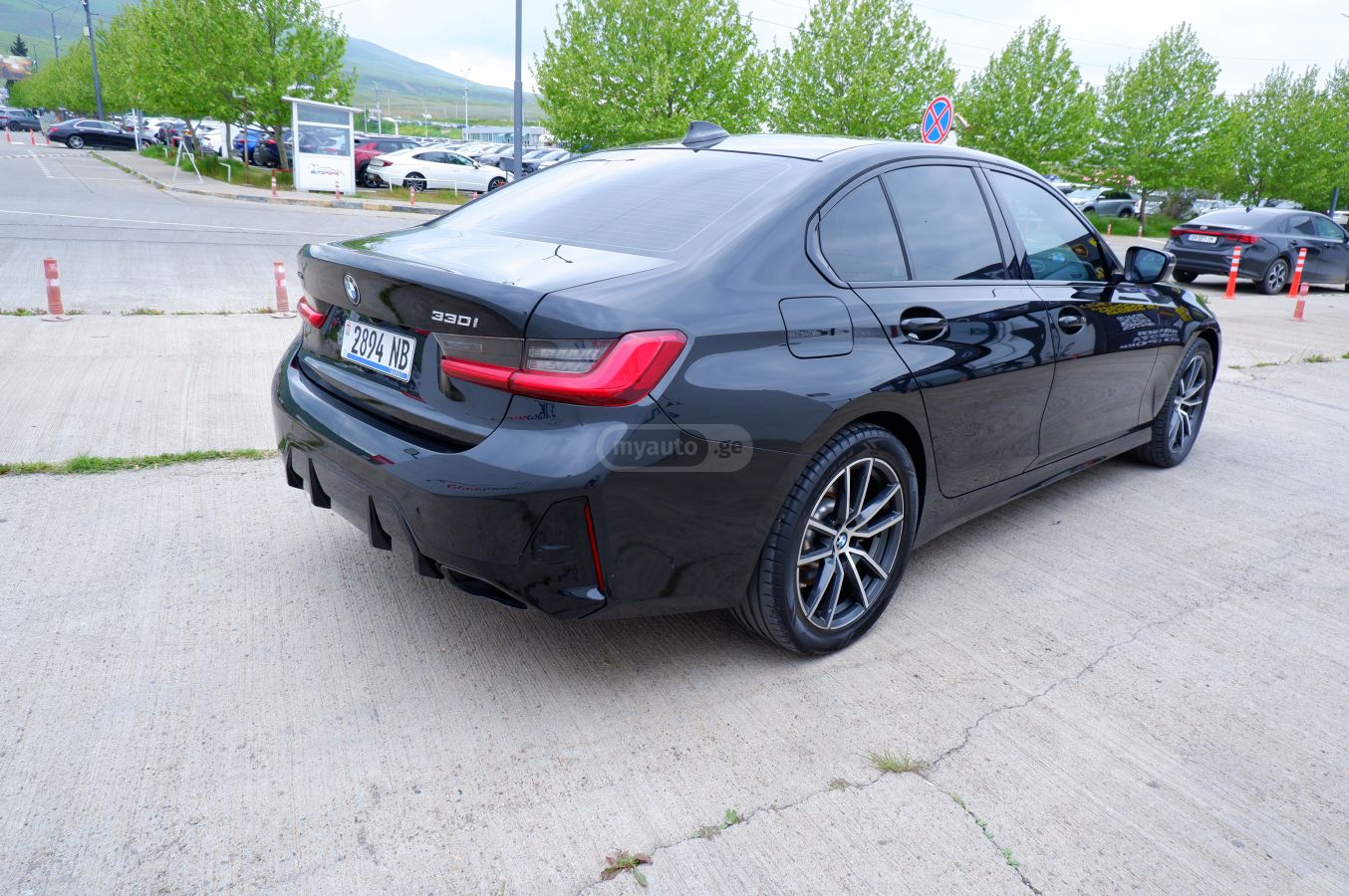 BMW 330 - фото 4