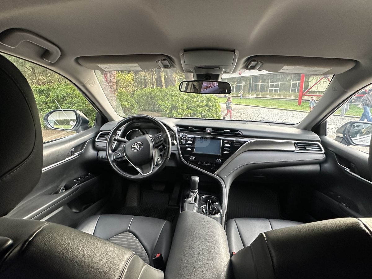 Toyota Camry - фото 10