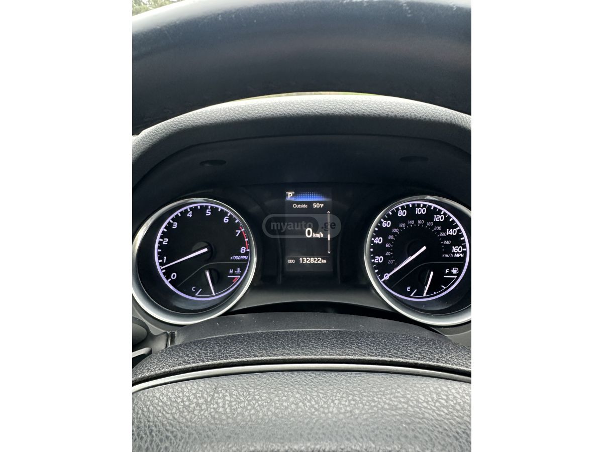 Toyota Camry - фото 9