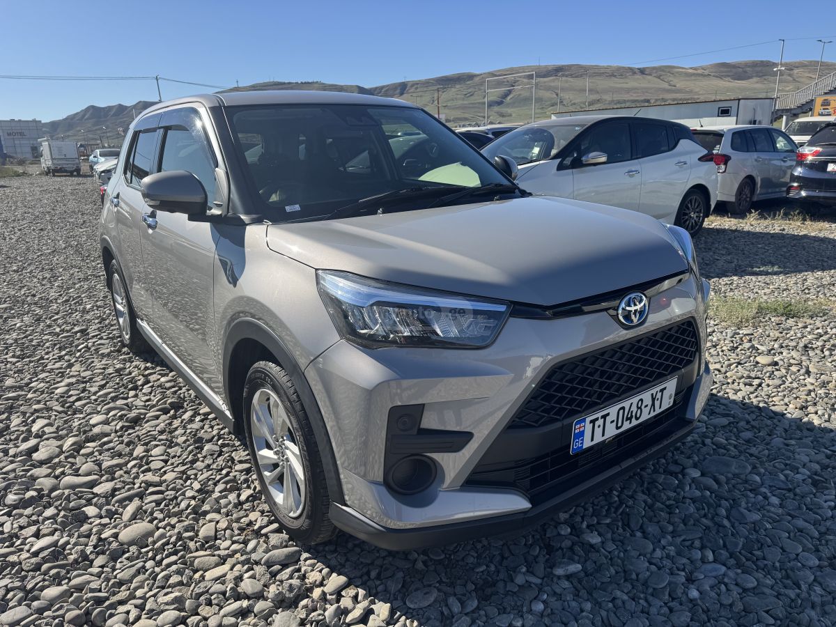 Toyota Raize - фото 1