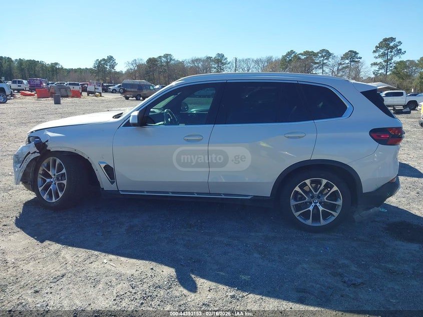 BMW X5 - фото 15