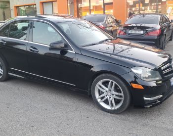Mercedes-BenzC 250
