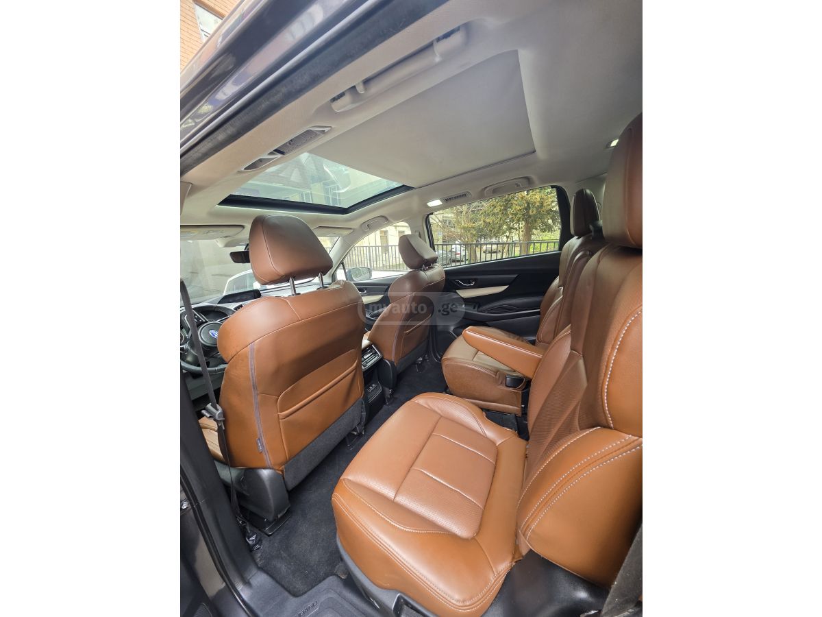 Subaru Limited All-Wheel Drive CVT — миниатюра 3