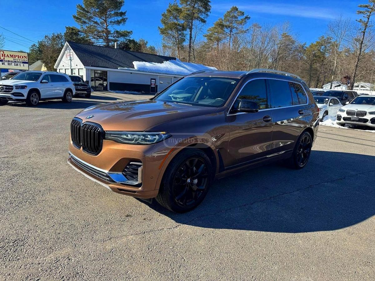 BMW X7 - фото 2