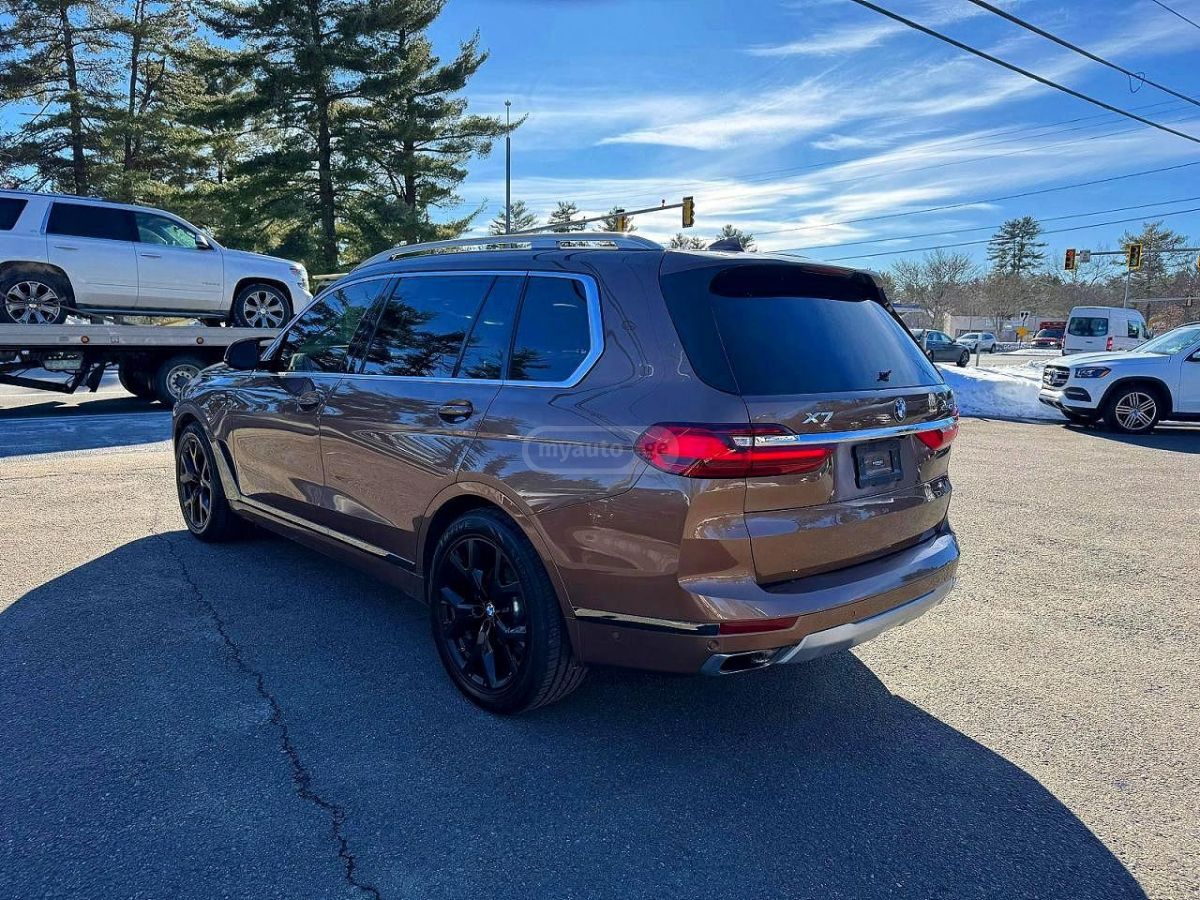 BMW X7 - фото 4