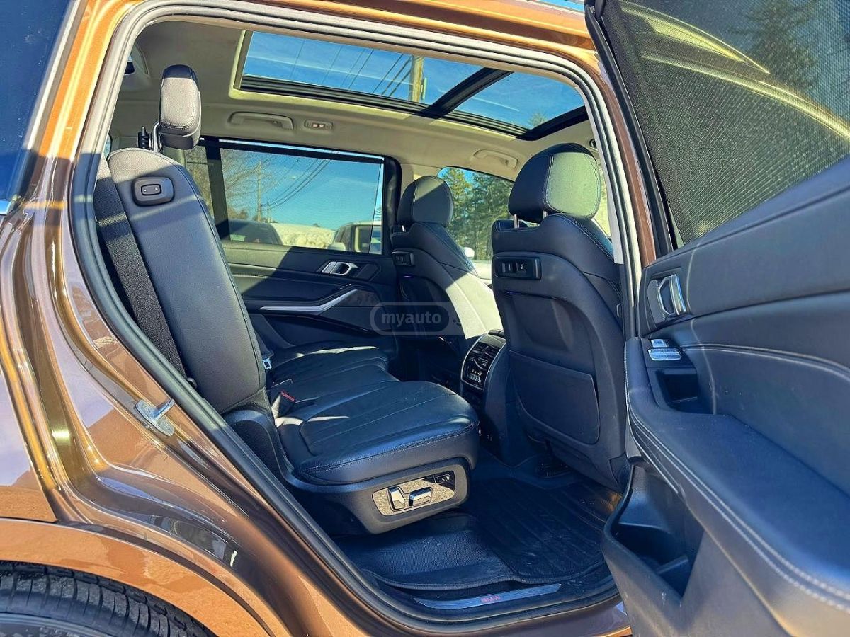 BMW X7 - фото 6
