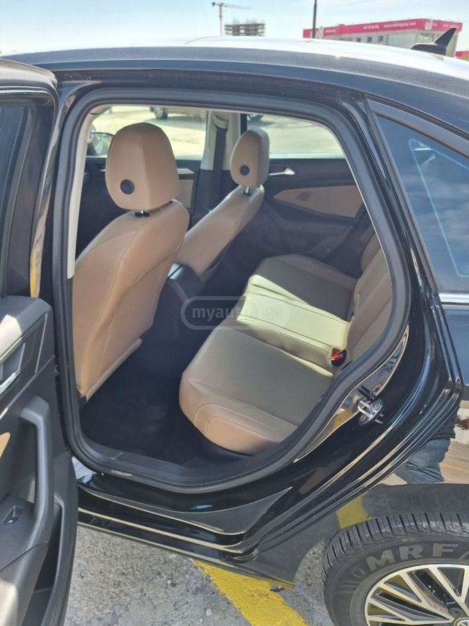 Volkswagen Jetta - фото 9