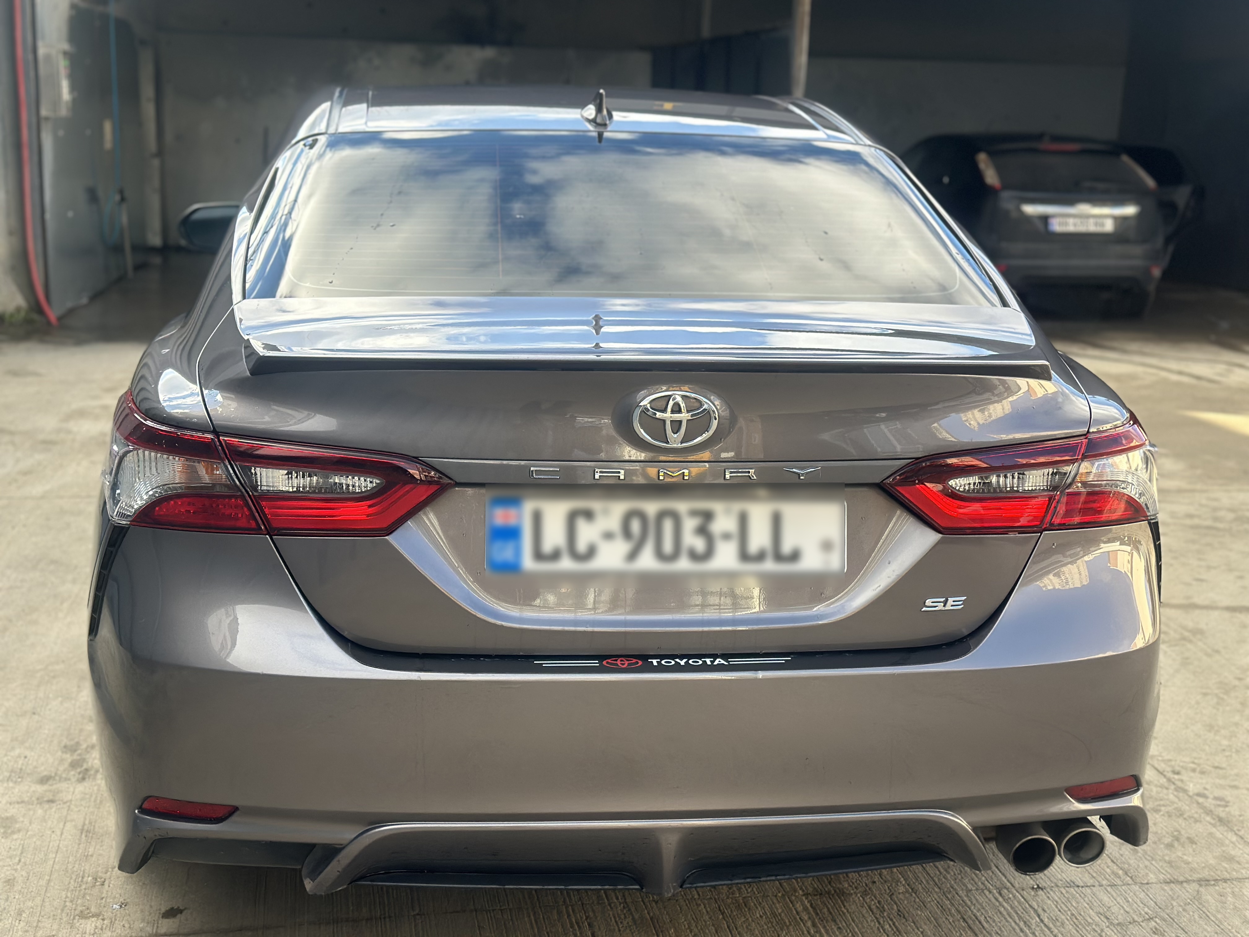 Toyota Camry - фото 3