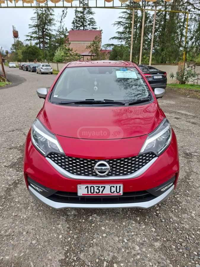 Nissan Note - фото 1