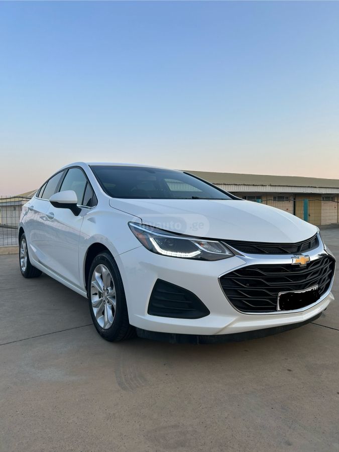 Chevrolet Cruze - фото 4