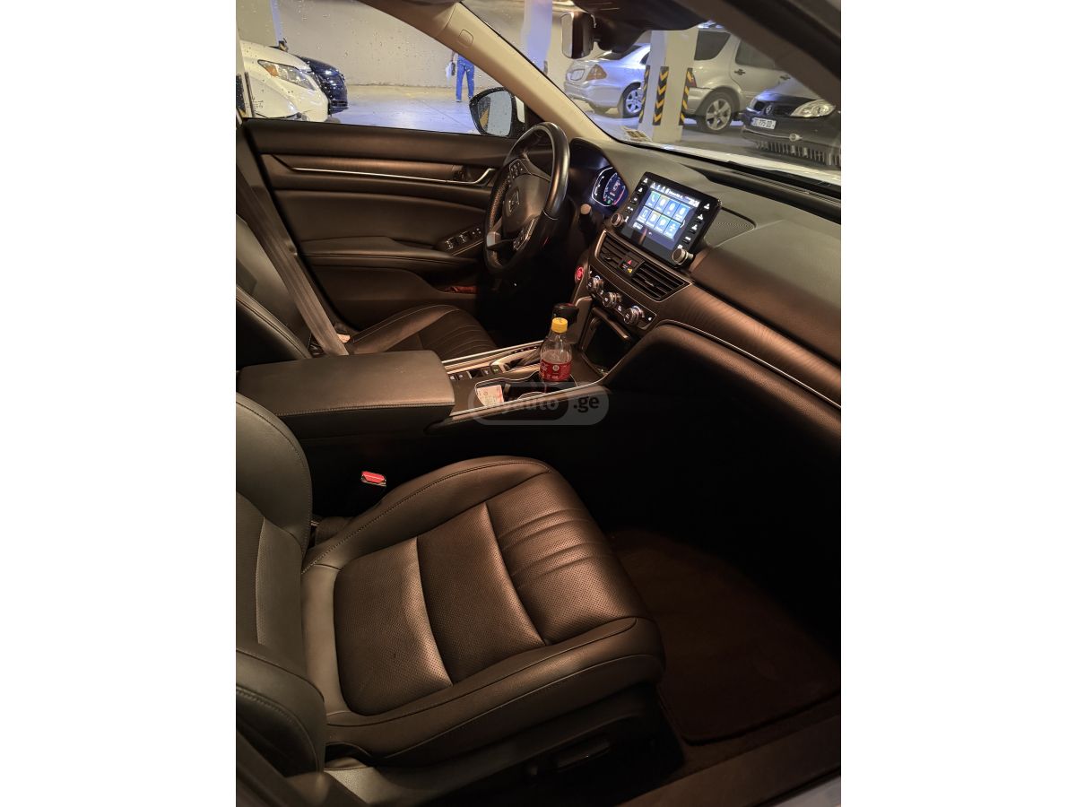 Honda Accord - фото 10