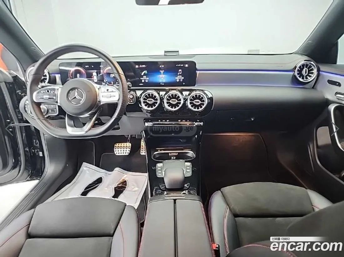 Mercedes-Benz CLA 45 AMG 2021 — миниатюра 8