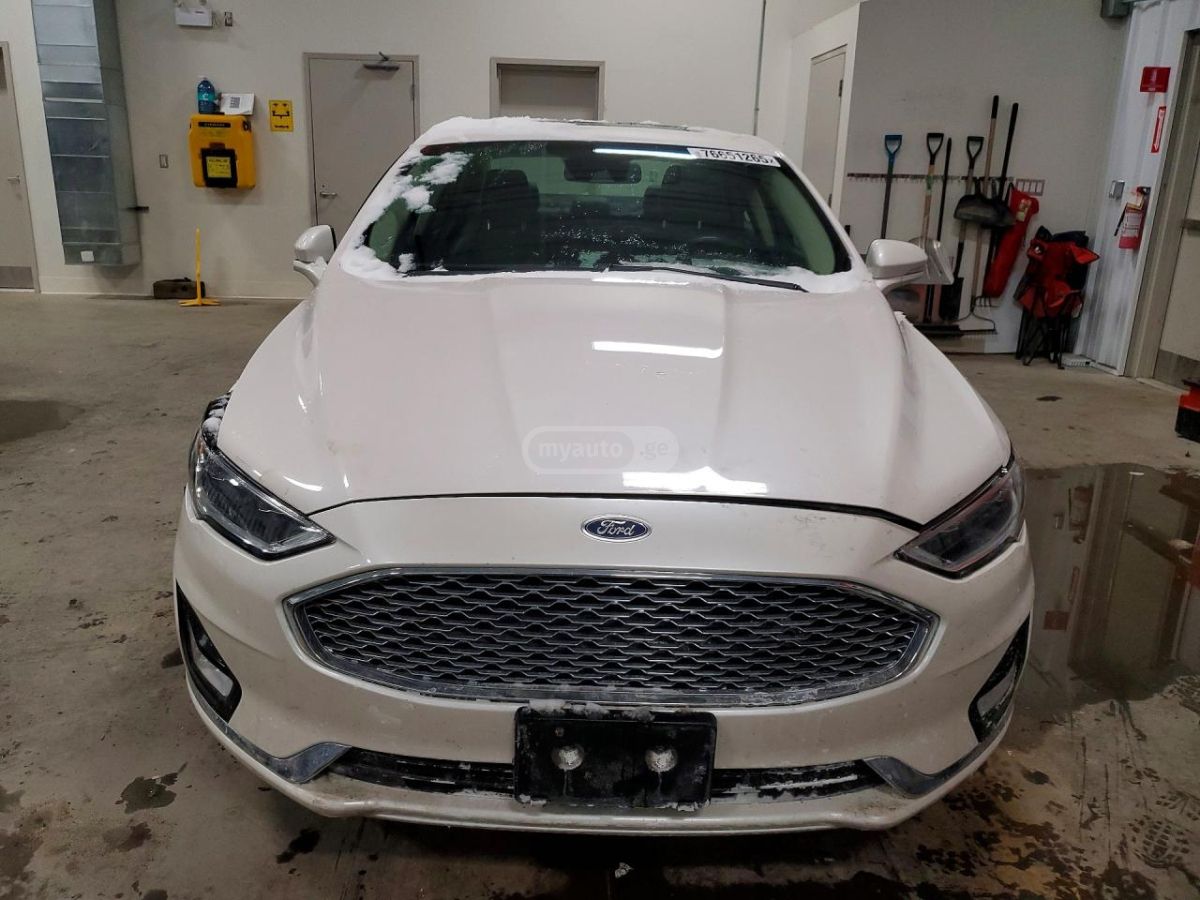 Ford Fusion - фото 5
