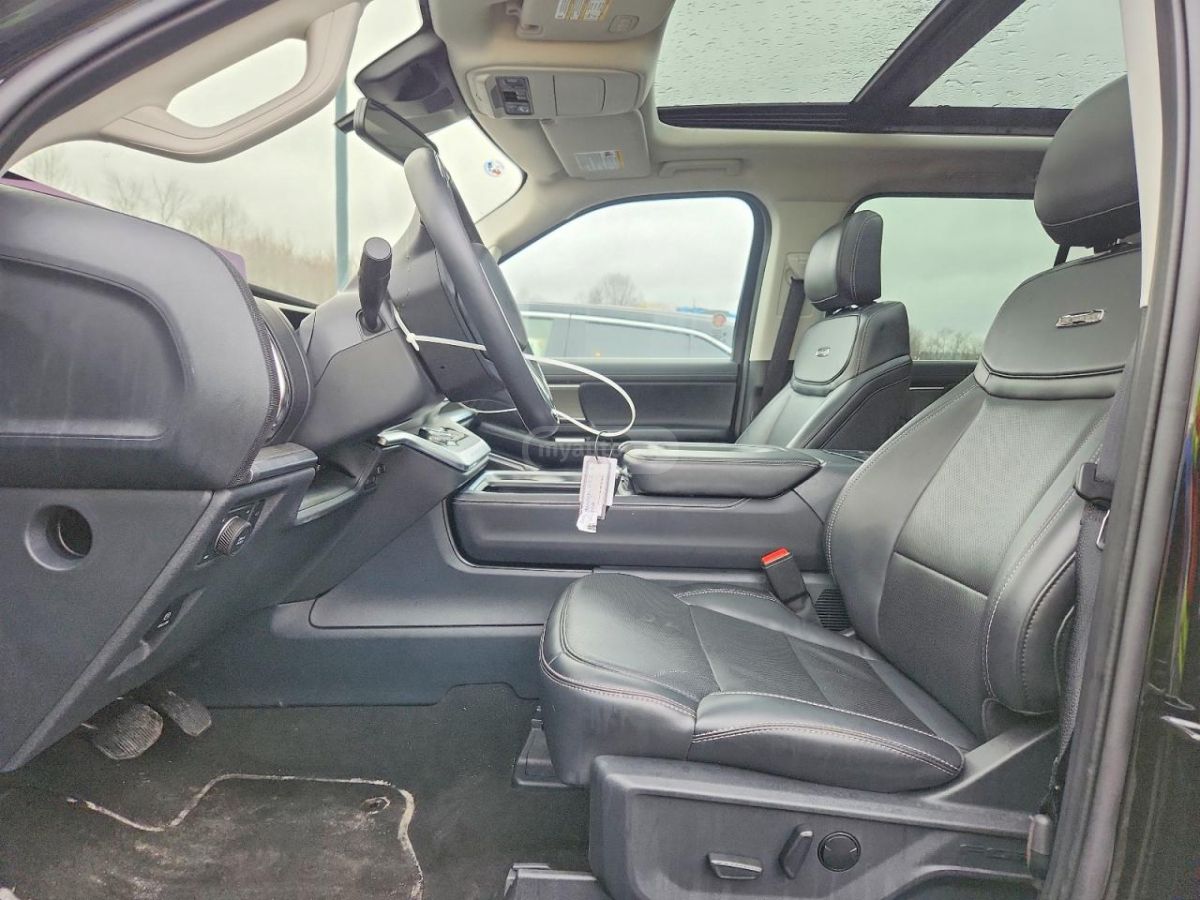 Ford Expedition 2025 — миниатюра 7