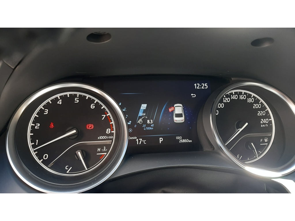 Toyota Camry - фото 3