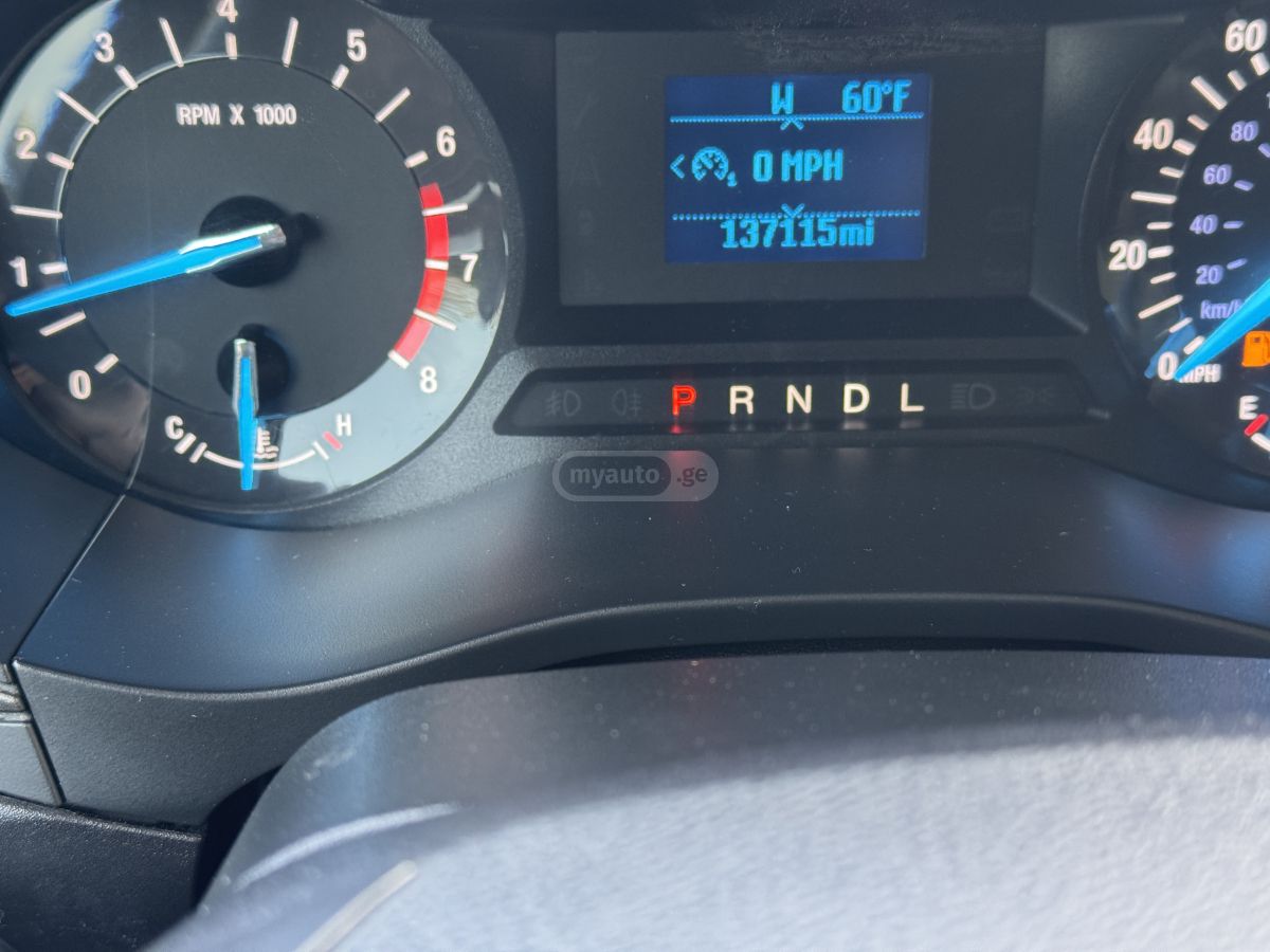 Ford Fusion - фото 15