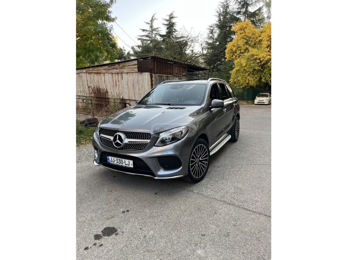 Mercedes-Benz GLE 350 - фото 1