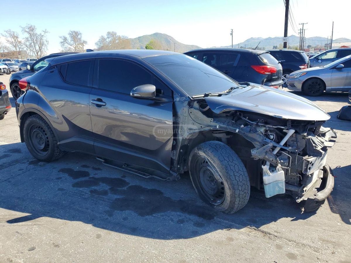 Toyota CHR - фото 4