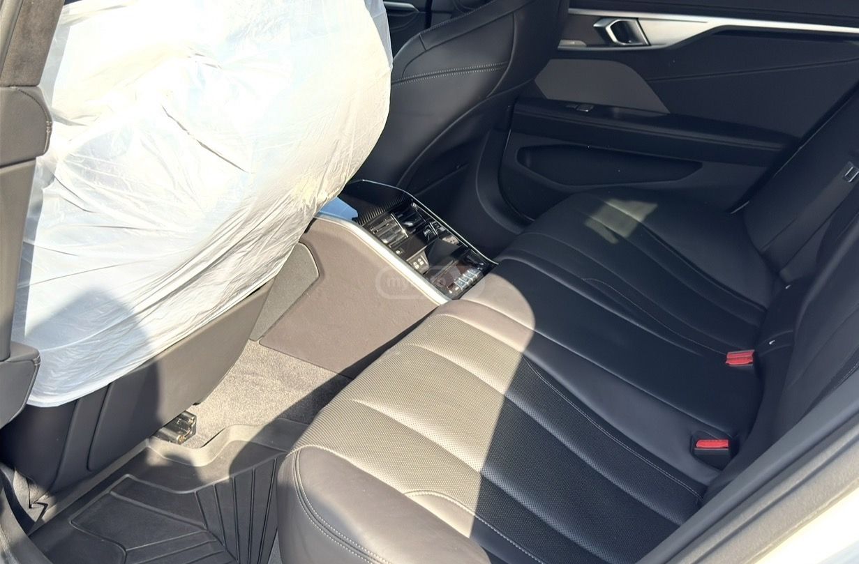 BMW Competition 4dr All-Wheel Driv — миниатюра 7