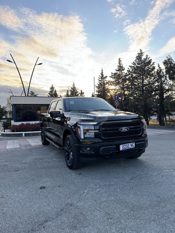 Ford F150 - фото 2
