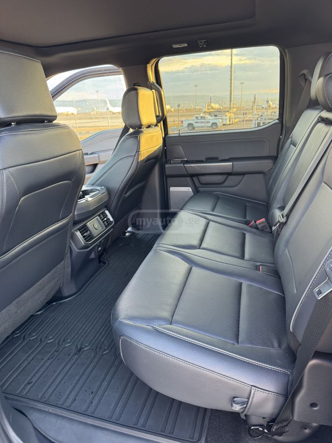 Ford F150 - фото 9