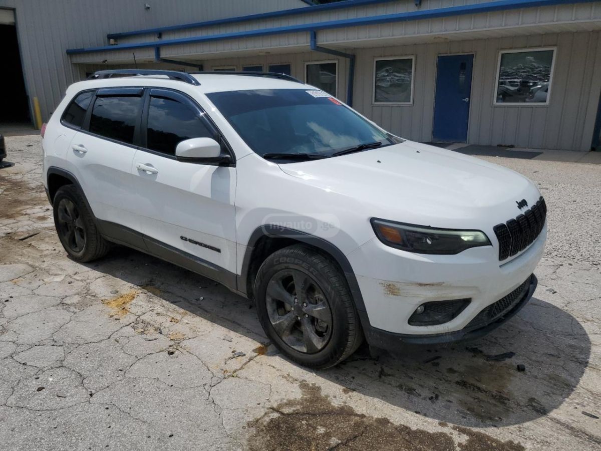 Jeep Cherokee - фото 4