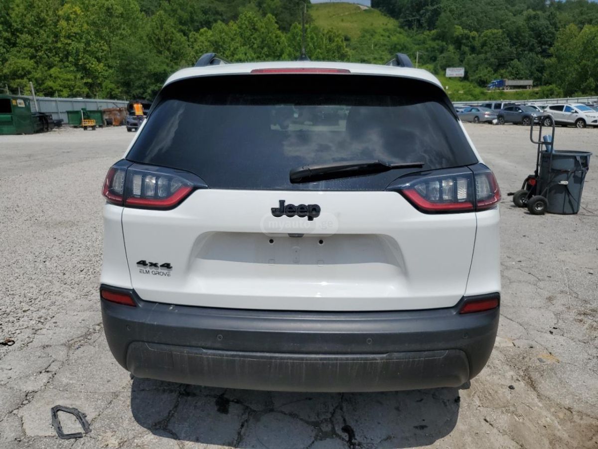 Jeep Cherokee - фото 6