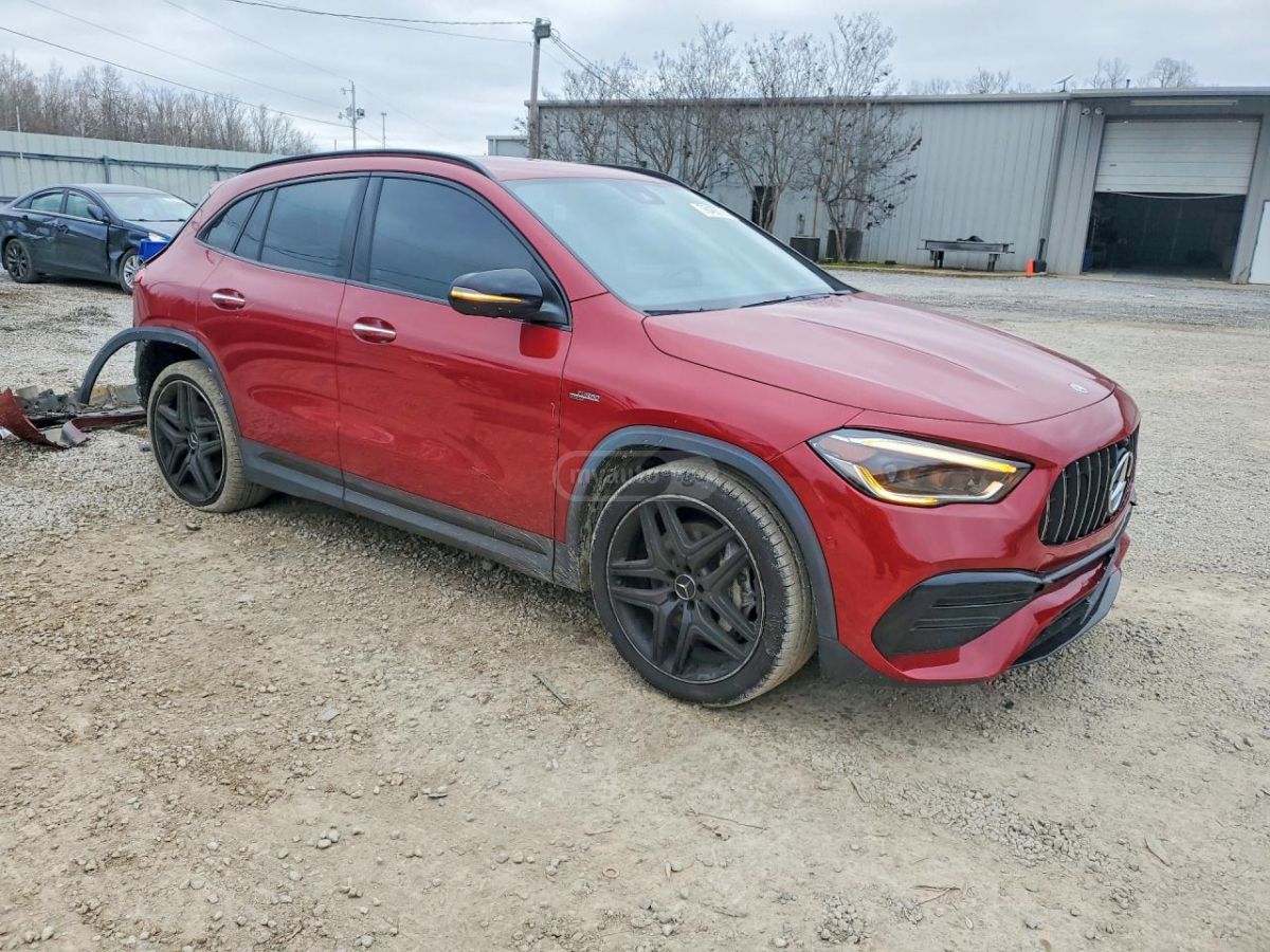 Mercedes-Benz GLA 250 - фото 3